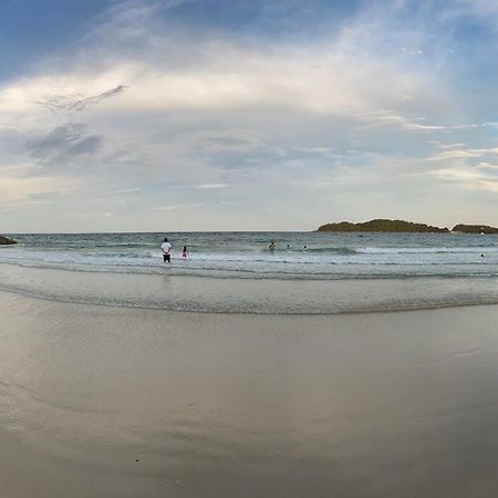 Apto Vista Mar -250Mts Da Praia บอมบินญัส ภายนอก รูปภาพ