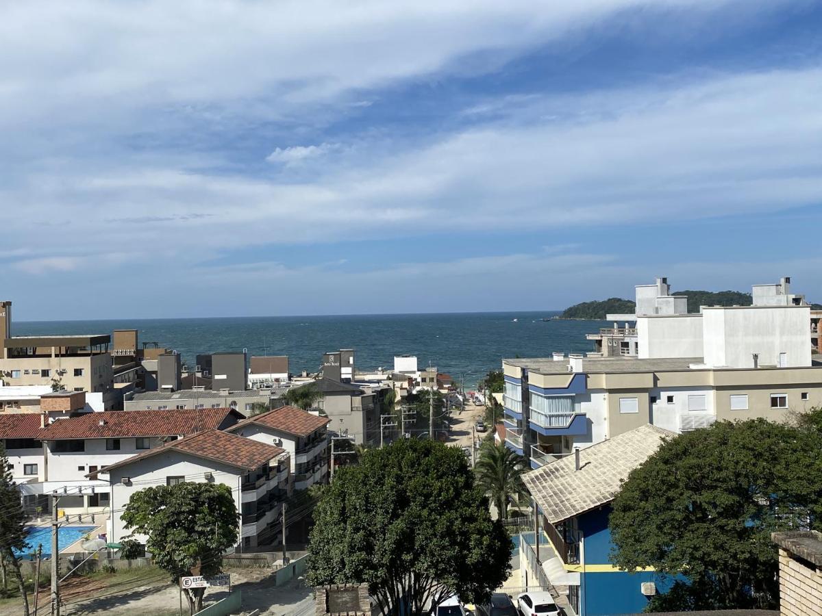Apto Vista Mar -250Mts Da Praia บอมบินญัส ภายนอก รูปภาพ